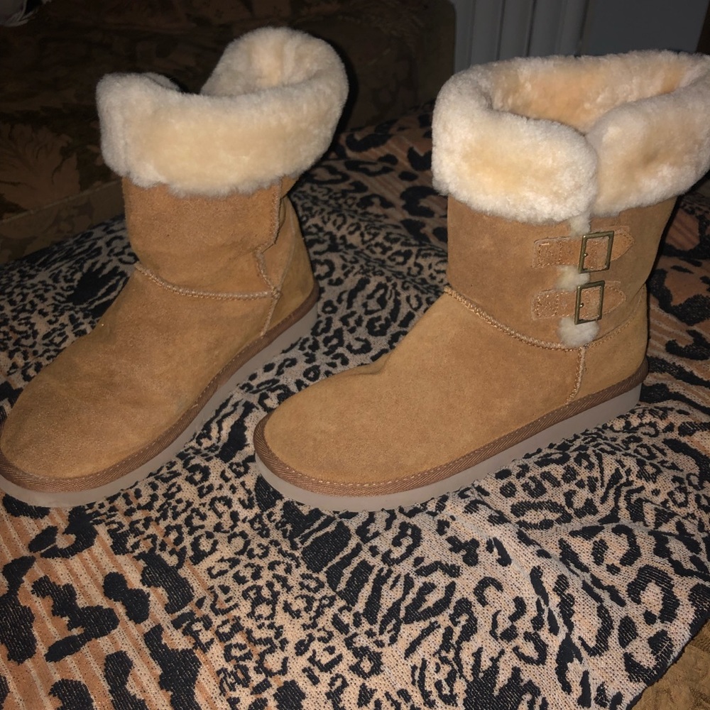 Koolaburra by Uggs